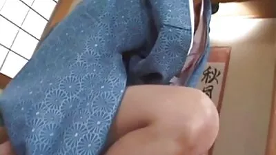 Apró Mellei Szőke leül családi sexfilmek egy dildo, hogy hosszú, kemény