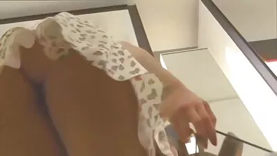 Szőke rábaszik apa anya lánya szex a barátai előtt