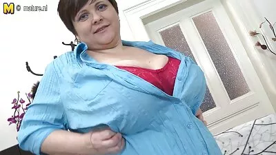 Gyönyörű csaladi porno videok mostoha megkapja a részét a szerelem, köszönhetően egy tini