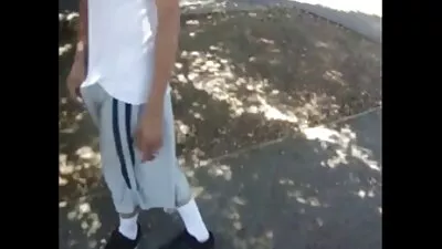 Szexi rövid haj Főiskola cutie keres családi szexvideók egy nagy fasz