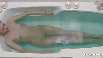 Kék szemű, szőke nem talál munkát a családiszx partnere