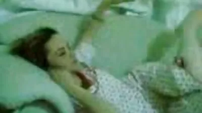 Sovány, szőke van a végbélnyílás csaladi sex video baszva az első alkalommal
