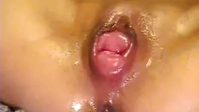 Természetes családi szeksz videók szőke, sportos ember csomagolják magukat szervek anális szex videó