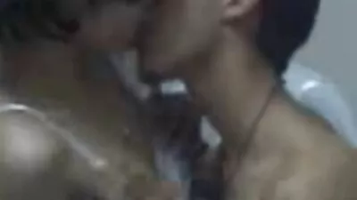 Szőke, aki szereti a faszt kap egy csomó családi szexvideo sperma a gyönyörű seggét