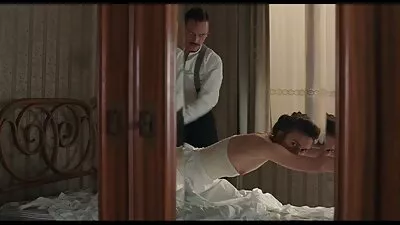 Nagy farok stud egy fodrászat, apa anya lánya sex fújt egy csomó élénk nők