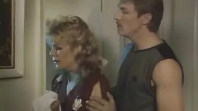 Imádnivaló szőke egy nagy segg szar egy kemény férfi tengely apa lánya sexfilmek