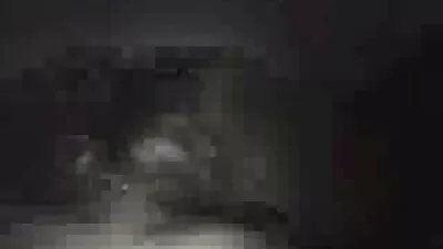 A kis tini cutie szívesen lovagolni abban a pillanatban csaladi szeksz