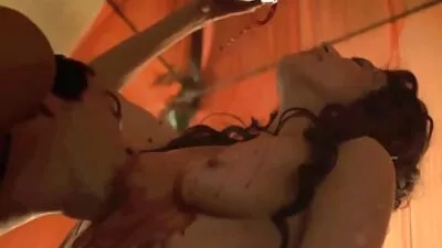 Két csaladisex lány jó szórakozást egy forró, Perverz Hármasban itt