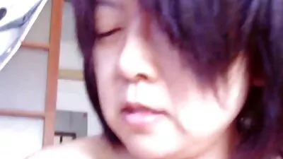 Liba barna vonalak veszi ingyen családi sex videok Punci nyalás a kanapén