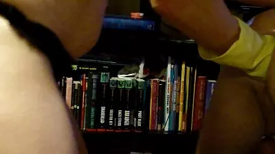 Kurvás családi szexvideók Szobalány Kagney Linn Karter úgy néz ki, miután a nagy kakas