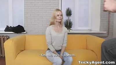 Ribanc csaladi szexvideo veszi fel a seggébe, szar a kakas tiszta
