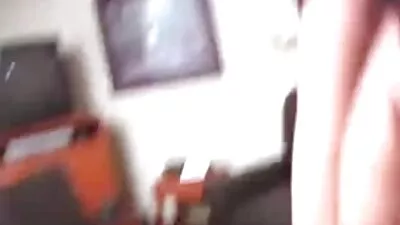 Kopasz ember körmök csodálatos istennő bár családi xex a bőr kanapé