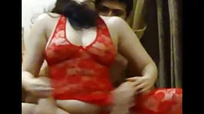 Fekete csődör fúrás szűk, fehér punci a csaladisex nagy tengely